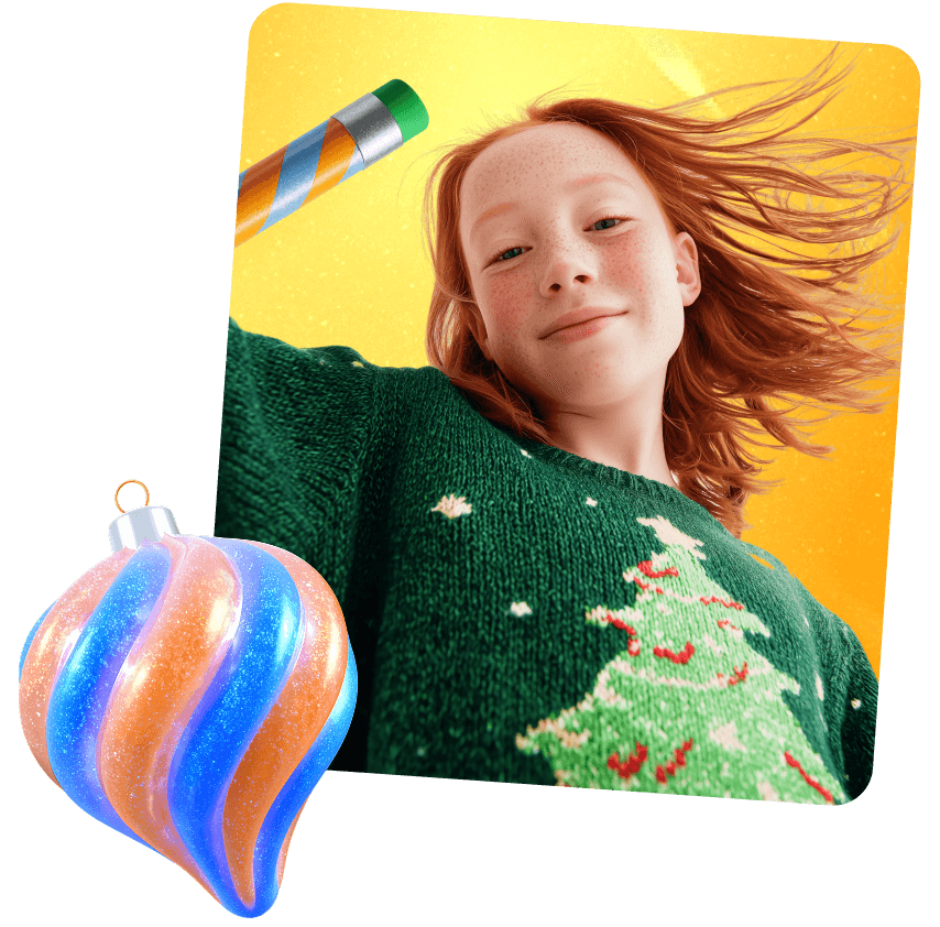 девочка и ёлочная игрушка