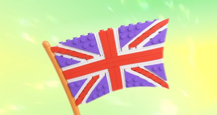 Или на нескольких — выбор большой. Вы будете изучать язык через знакомые темы, фильмы и ваши интересы, а практика поможет быстрее заговорить