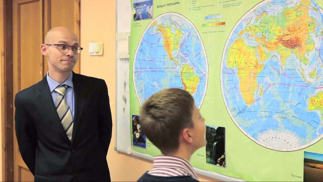 Интервью с преподавателем географии Кириллом Шенюком