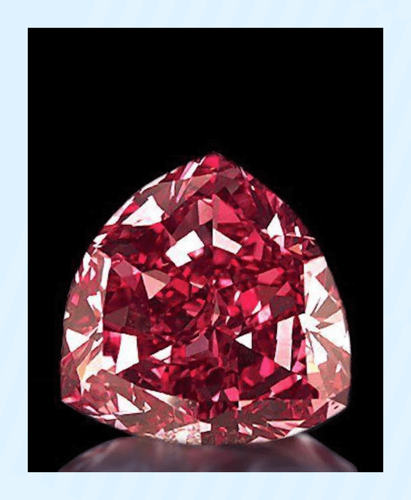 Самые дорогие драгоценные камни в мире - красный алмаз