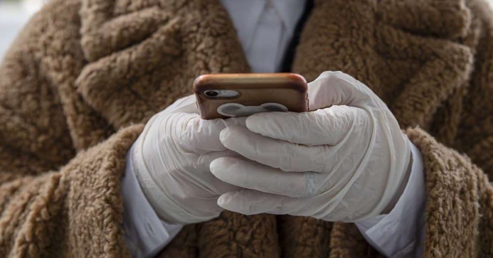 Обработка электроники для защиты от коронавируса