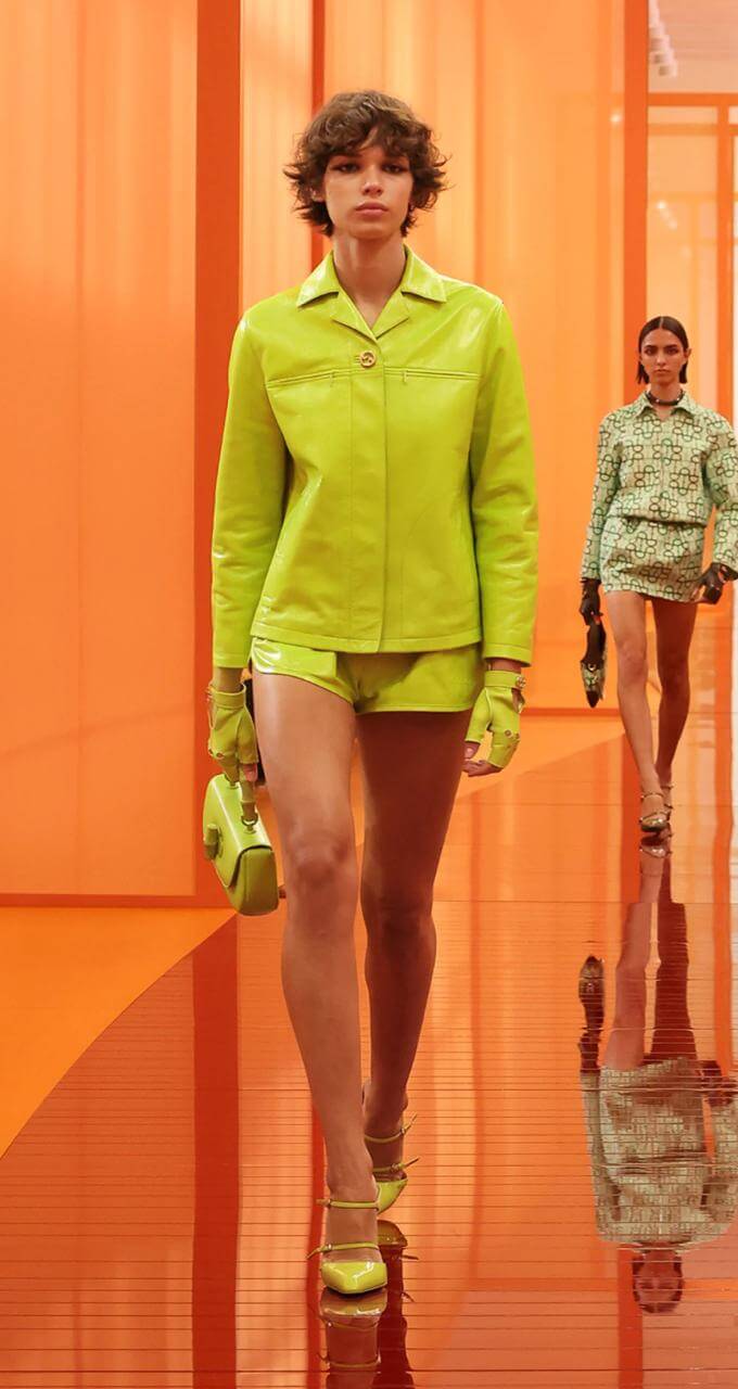 Из коллекции Gucci весна-лето &mdash; 2025